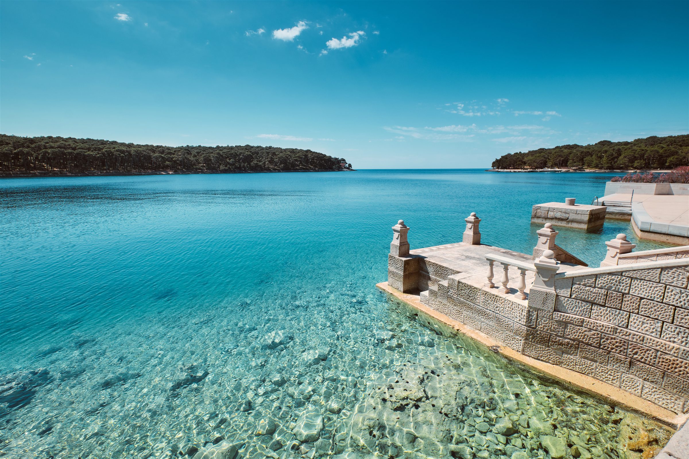 Turquoise water at Čikat Bay in Mali Lošinj